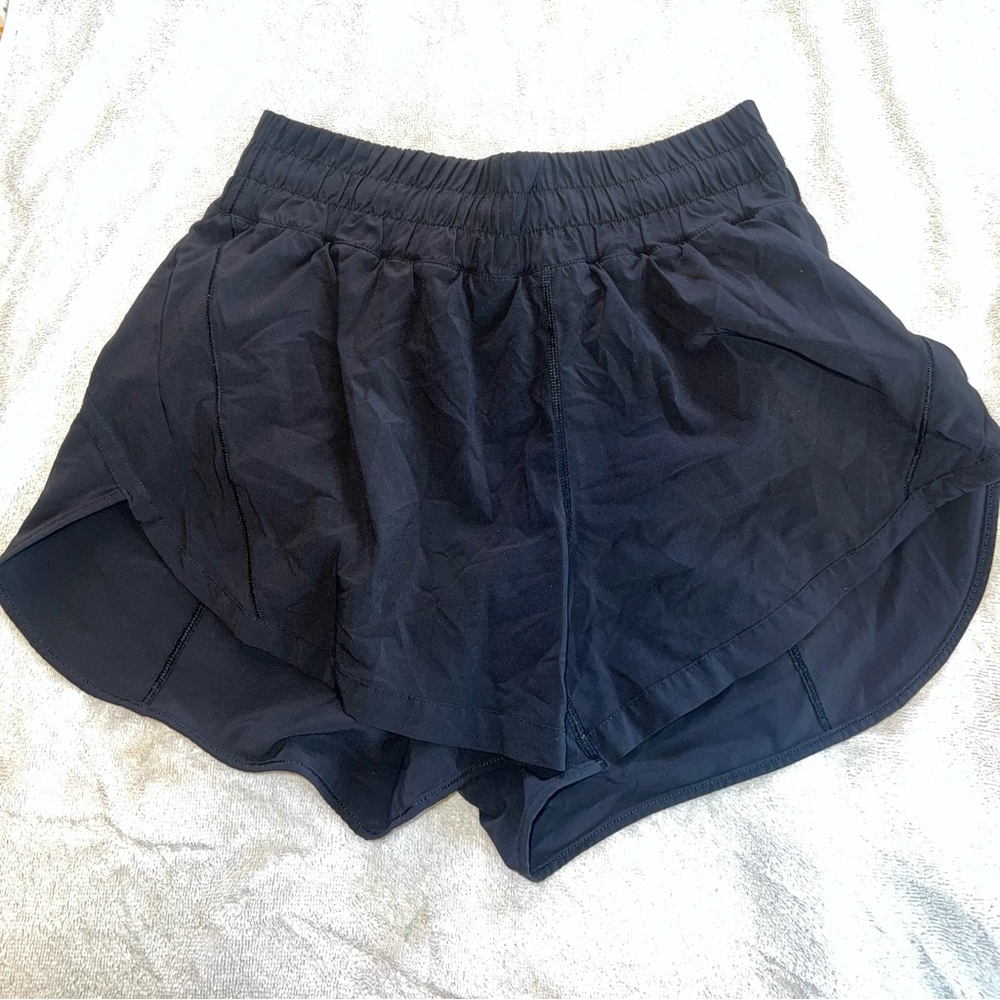 Lululemon track that 3 inch high rise black shorts - Picture 2 of 5